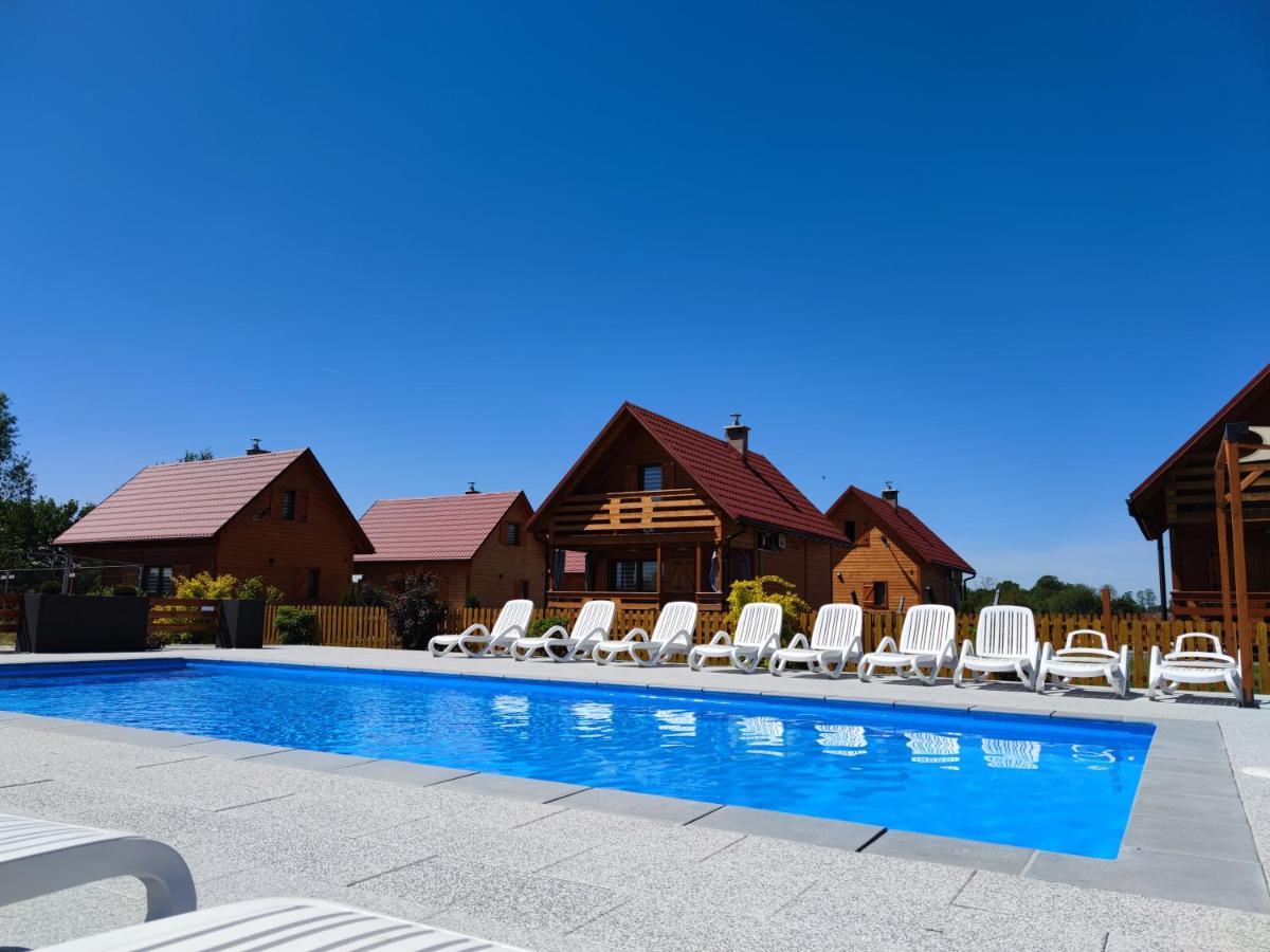 Miodowa Sadyba Domki Caloroczne Kluczbork Ligota Zamecka Exterior foto