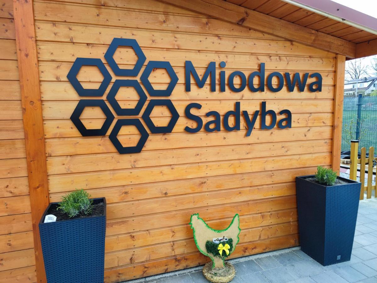 Miodowa Sadyba Domki Caloroczne Kluczbork Ligota Zamecka Exterior foto
