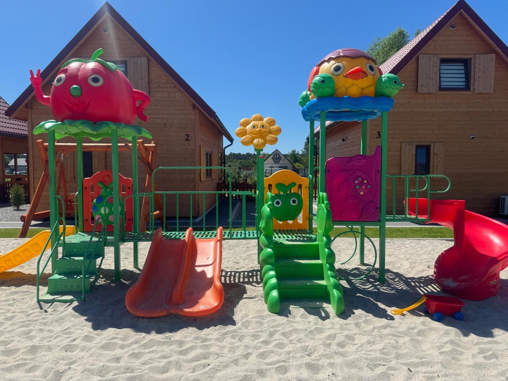 Miodowa Sadyba Domki Caloroczne Kluczbork Ligota Zamecka Exterior foto