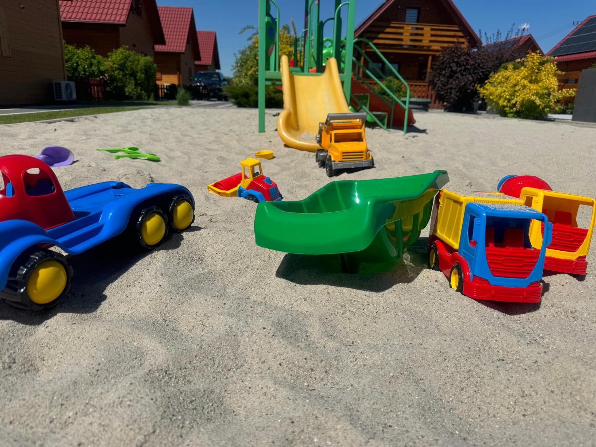 Miodowa Sadyba Domki Caloroczne Kluczbork Ligota Zamecka Exterior foto